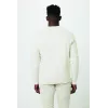Iqoniq Denali ungefärbt. Rundhals-Sweater aus recycelter BW