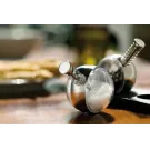 Planet pepper & salt set