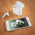 Auriculares inalámbricos Liberty en caja de carga