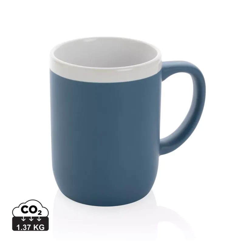 Ceramic mug with white rim
