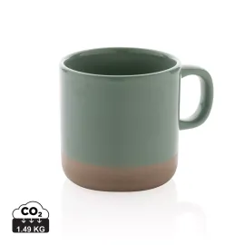 Becher aus glasiertem Keramik