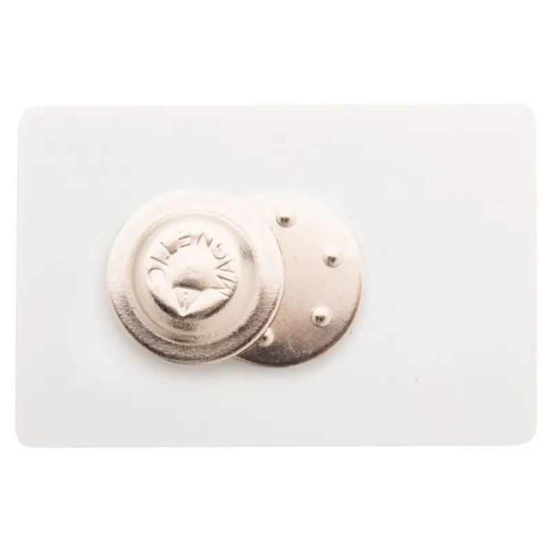DomeBadge