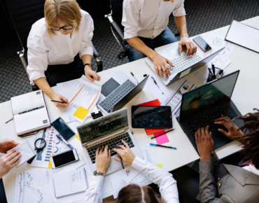 BACK TO WORK: GLI IMMANCABILI GADGET DA UFFICIO PER RIPARTIRE AL MEGLIO